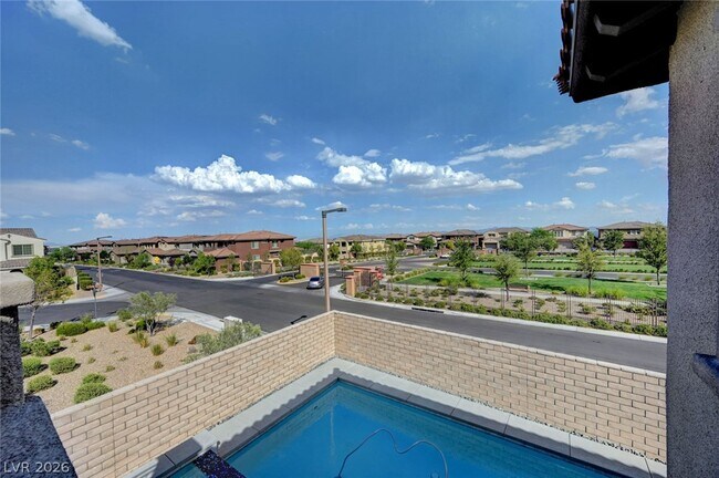 Building Photo - 358 Elder View Dr