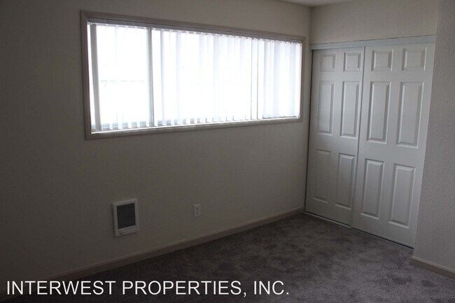 Building Photo - 17441 SE Division St