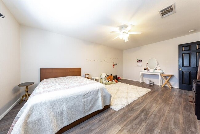 Building Photo - 1910 Ruthie Run