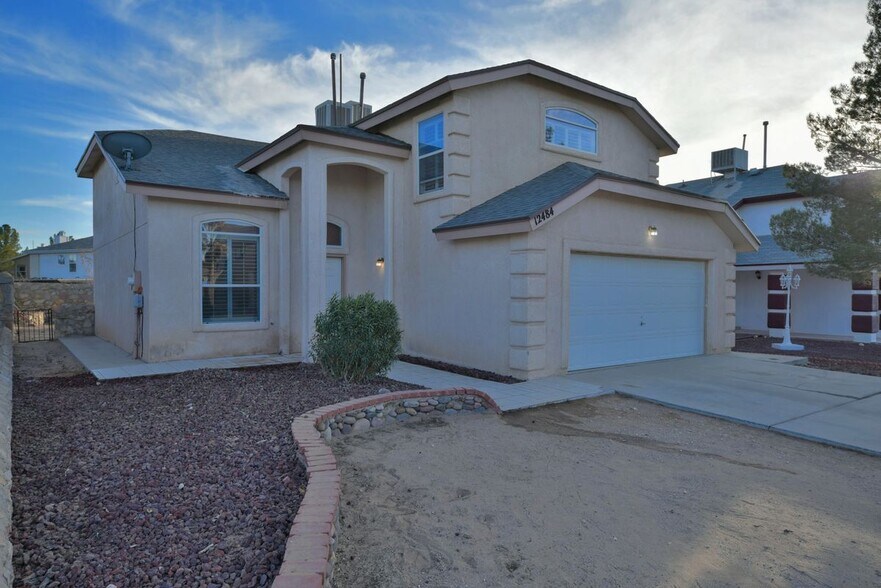 Building Photo - 12484 Tierra Espada Dr