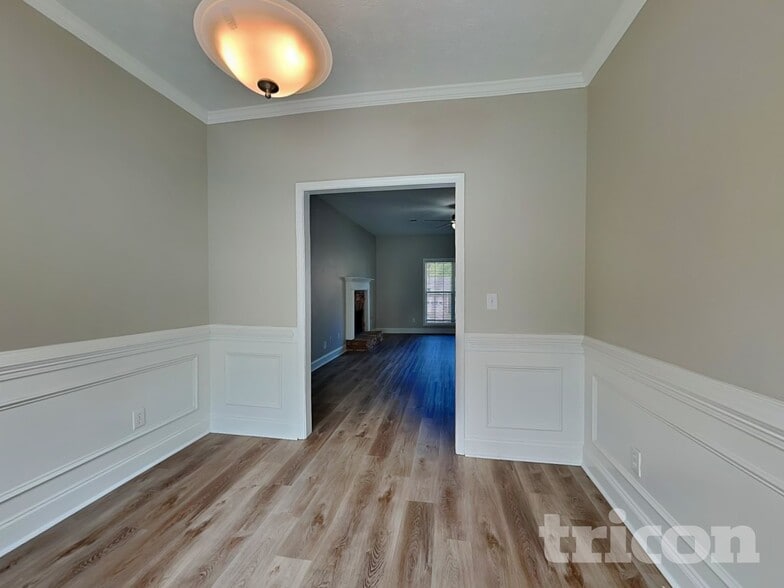 Building Photo - 250 Indian Lake Trail