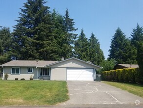 Building Photo - Beautiful Rambler in the heart of Lacey