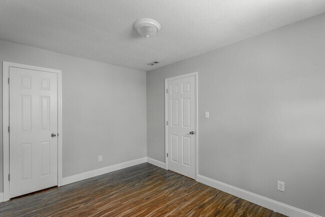 Building Photo - 6303 Walden Ave