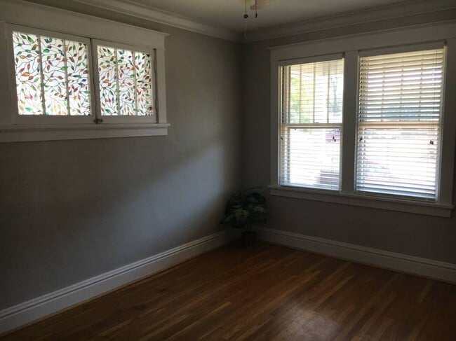 Building Photo - Beautiful Renovated Home near Sublette Park