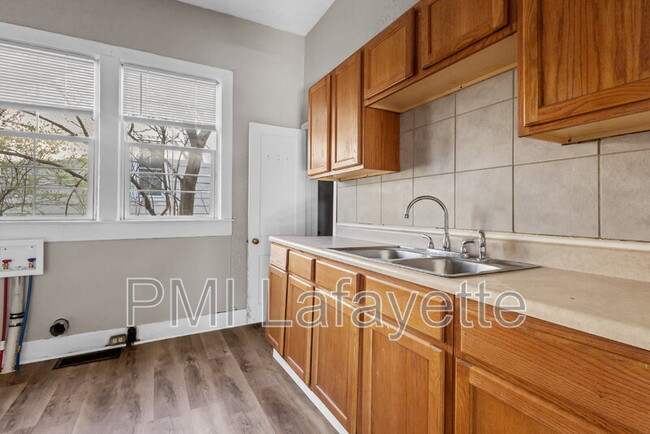 Building Photo - 1500 N 13th St