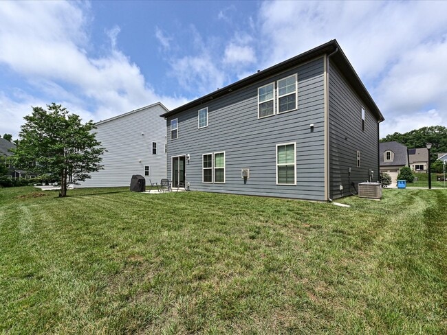 Building Photo - 724 Garrett Green Way