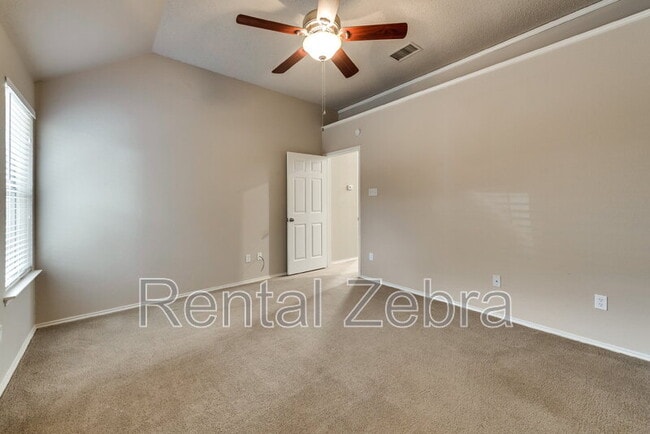 Building Photo - 4408 Sierra Dr