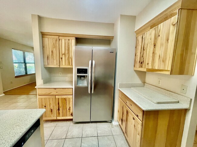 Building Photo - 2711 Grants Lake Blvd