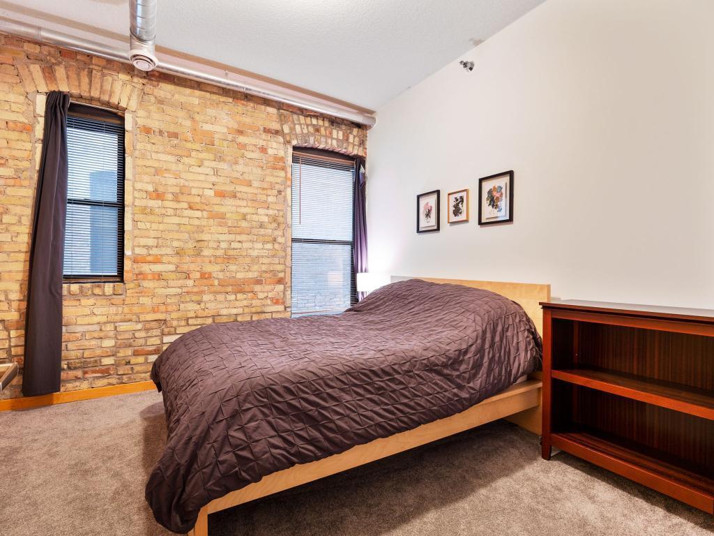 Building Photo - 523 S 9th St