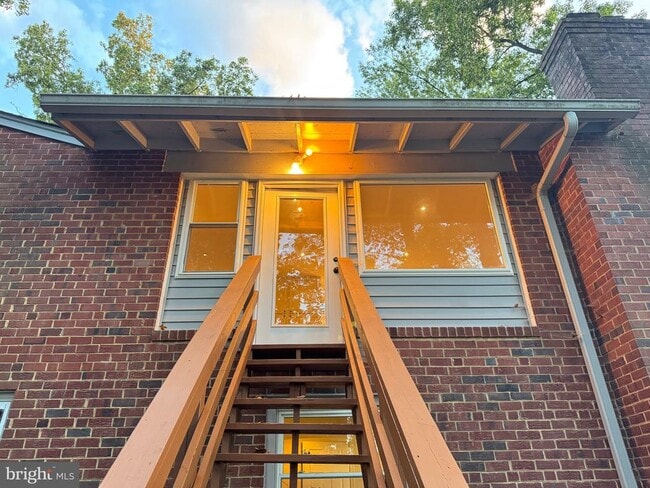 Building Photo - 2612 Sigmona St