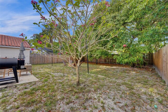 Building Photo - 2508 Cardaman Ave