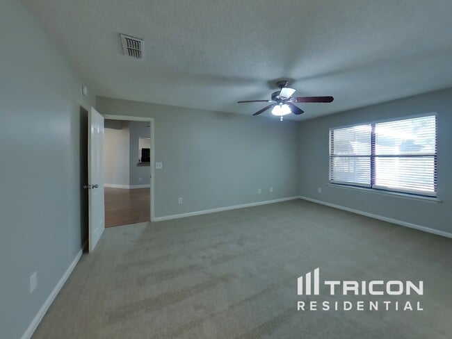 Building Photo - 4181 Davie Ct