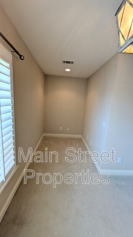 Building Photo - 10692 Squall Line Rd