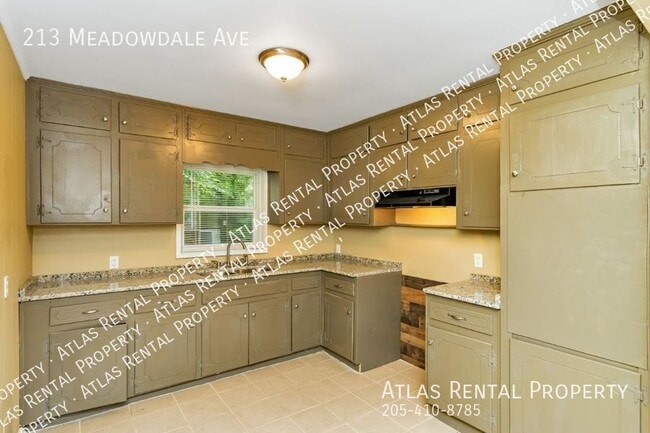 Building Photo - 213 Meadowdale Ave