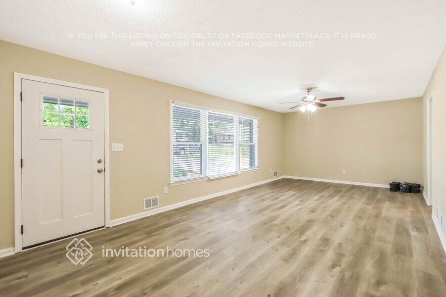 Building Photo - 4240 Newcomb Rd