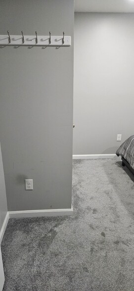 Building Photo - 2549 Standifer Pl