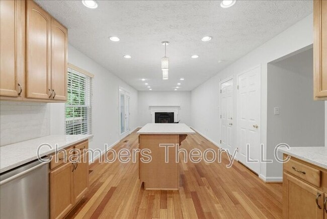 Building Photo - 3438 Austin Ct