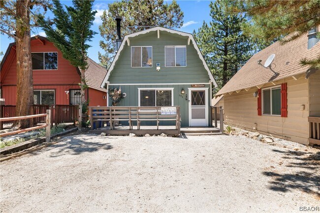 Building Photo - 692 San Bernardino Ave