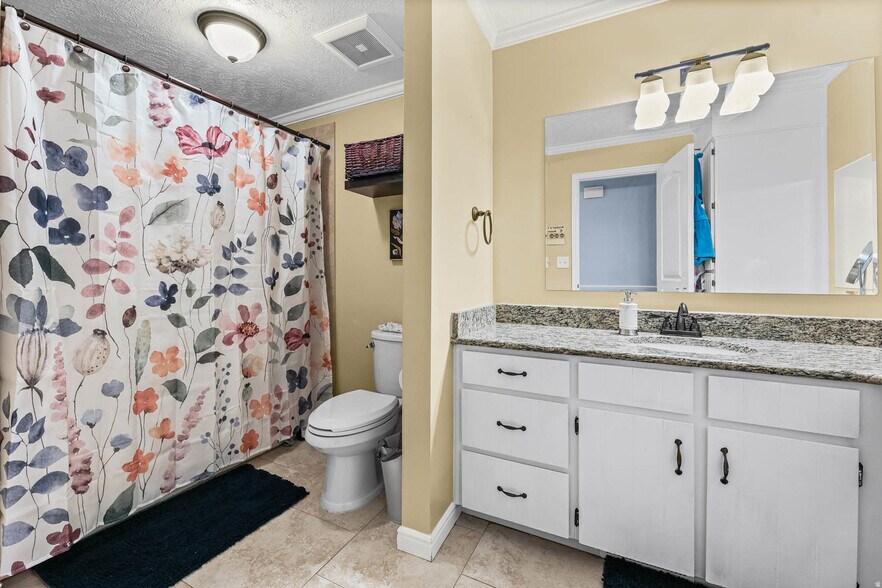 Building Photo - 9107 S Peach Blossom Dr