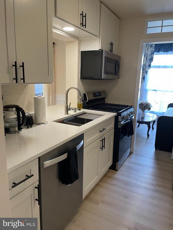 Building Photo - 8310 Tobin Rd