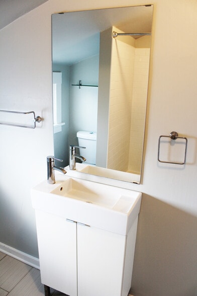 Bathroom - 17606 Franklin Ave