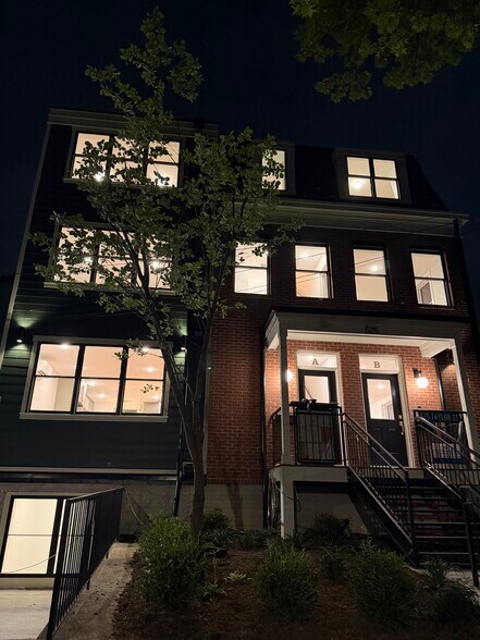 Building Photo - 525 Taylor St NW