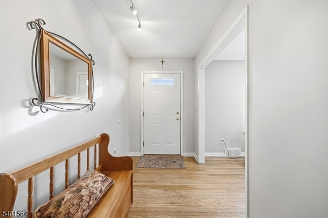 Building Photo - 58 Dogwood Rd