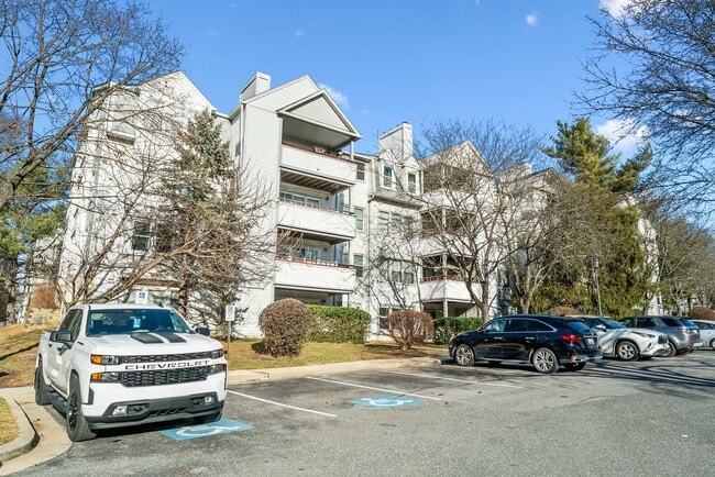Building Photo - Silver Spring Condo with Modern Comforts and Active Lifestyle Amenities