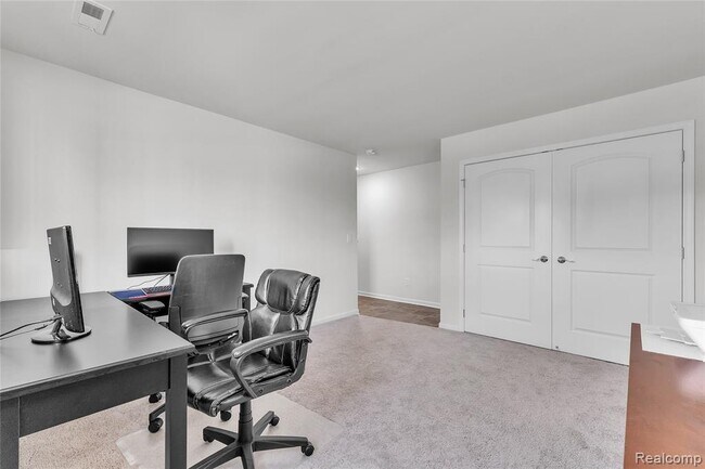 Building Photo - 49859 Lantern Wy