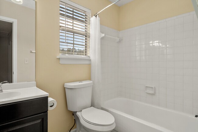 Building Photo - 3904 Sidney Lanier Blvd