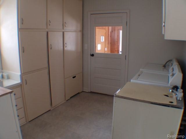 Building Photo - 1920 W Wattles Rd