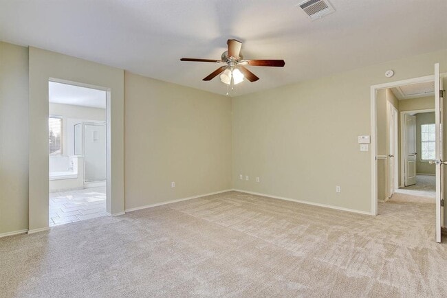 Building Photo - 7168 Ridge Oak Rd