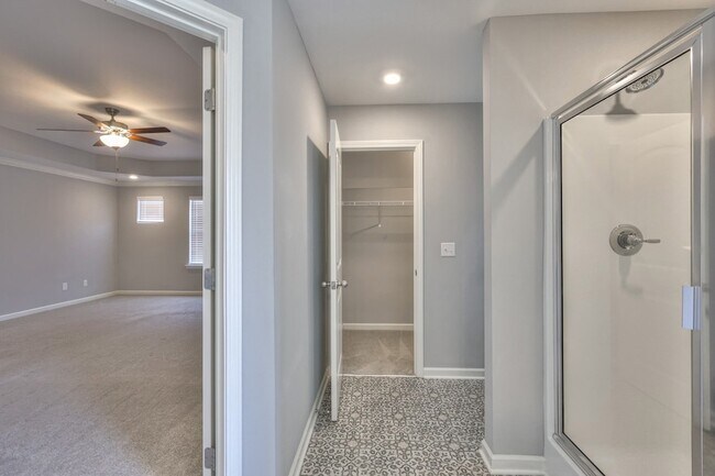 Building Photo - 212 Eusa Cantrell Ln