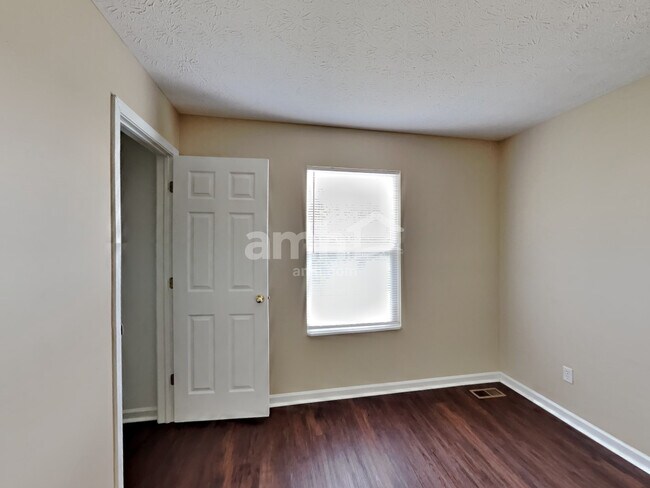 Building Photo - 7799 Cobblesprings Dr