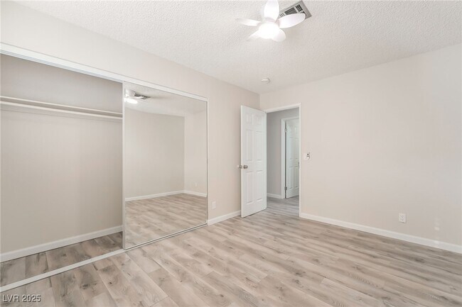 Building Photo - 603 Carleton Dr