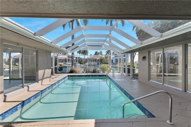 Building Photo - 875 Robin Ct