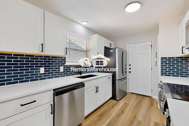 Building Photo - READY FOR MOVE-IN, 3-BEDROOM, 2-BATH HOME ...