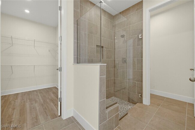 Building Photo - 10279 Bonavie Cove Dr