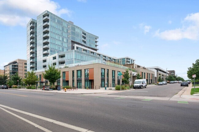 Building Photo - LUX 1BD, 1.5BA Lakehouse Condo with Bonus Den