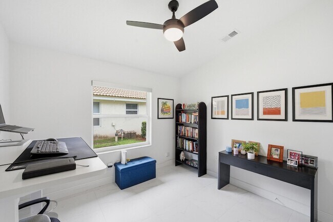 Building Photo - 6581 Marissa Cir