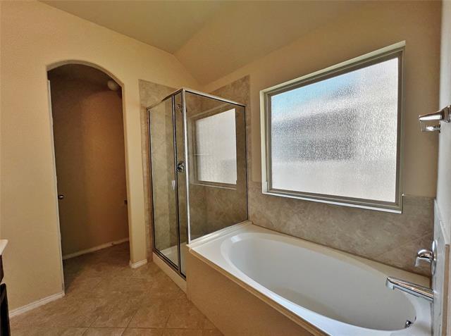 Building Photo - 8472 Gentian Dr