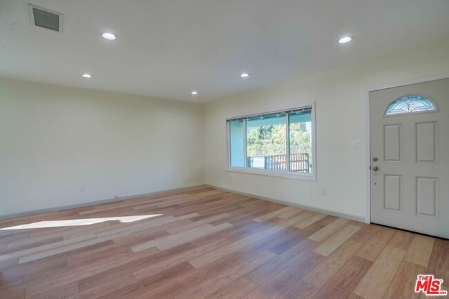 Building Photo - 4725 Sawtelle Blvd