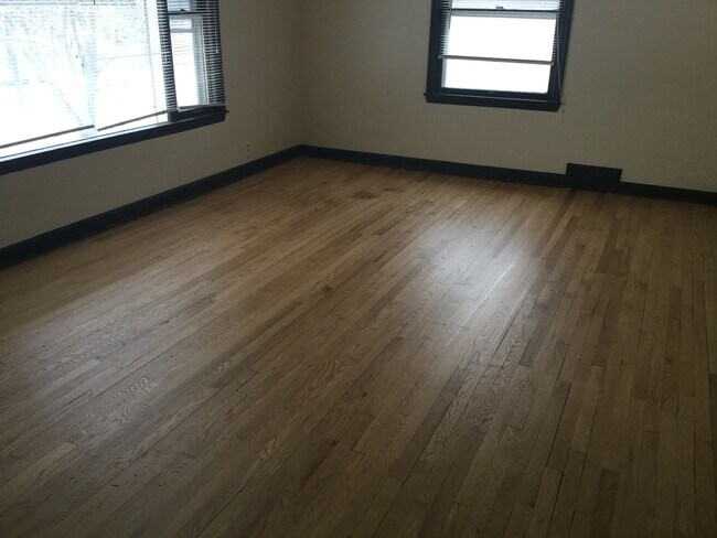 Building Photo - 3616 N 58th Blvd