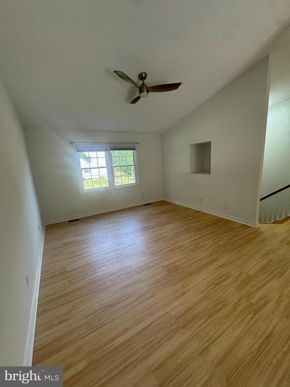 Building Photo - 74 Clarion Dr