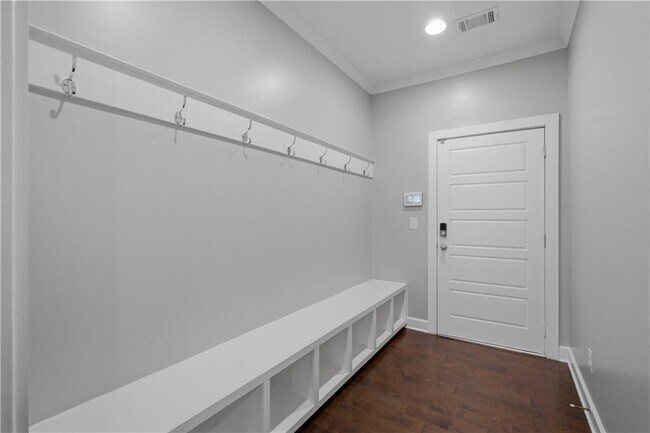 Building Photo - 2681 Oak Leaf Pl