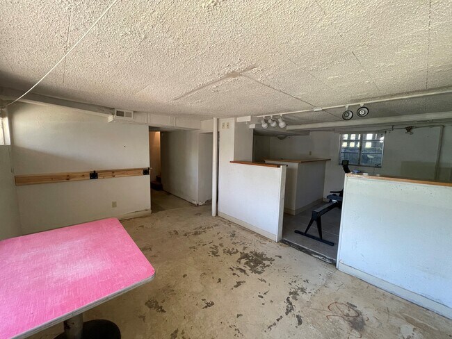 Building Photo - 9 Winston Ave