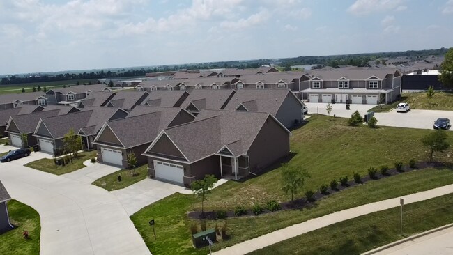 Building Photo - 1109 Vision Cir