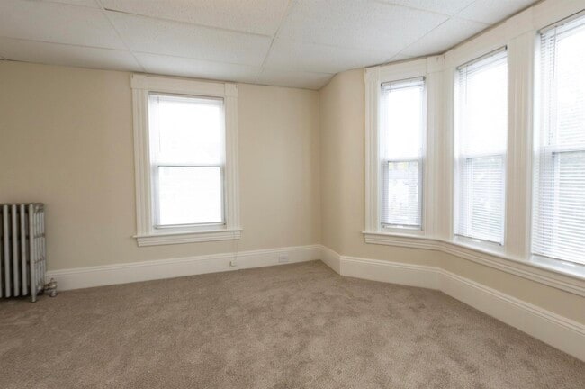 Building Photo - 470 Spruce St