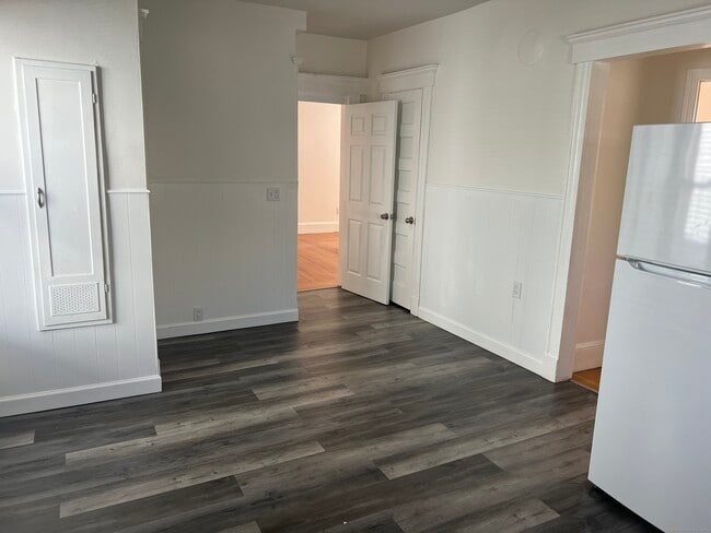 Building Photo - 29 3rd St