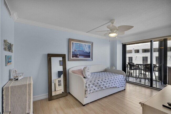 Building Photo - 4200 N Ocean Dr